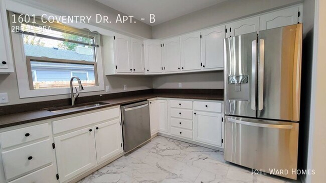 Building Photo - Beatifully Remodeled Condo in Southwest Ch...