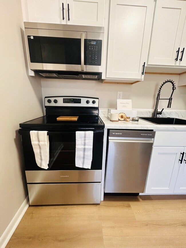 Apartamento reformado de una habitación y un baño. - Huntington Apartments