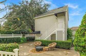 Building Photo - 418 Sycamore St