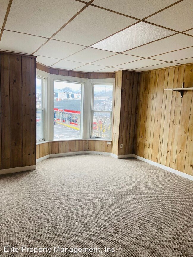 Building Photo - 2 br, 1 bath House - 950 W Princess St., U...