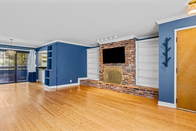 Foto del edificio - 4056 Warwick Blvd