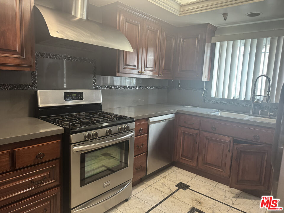Foto principal - 11707 Acacia Ave