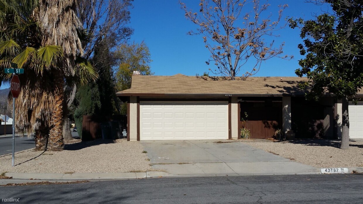 Foto principal - 2 br, 2 bath House - 43762 C Street