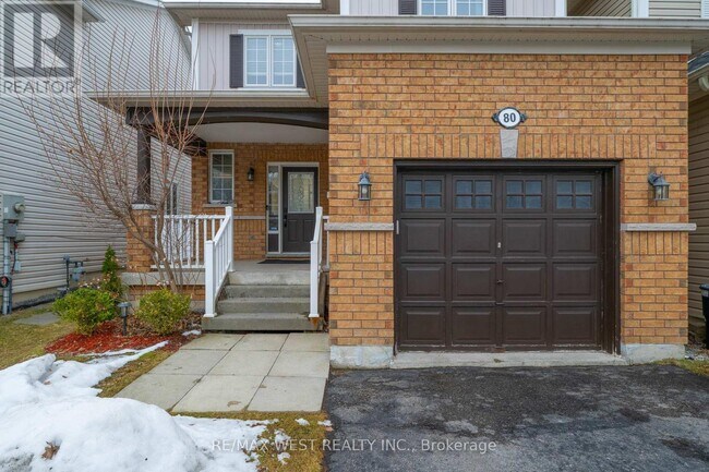 Photo du bâtiment - 80 Northgrove Crescent