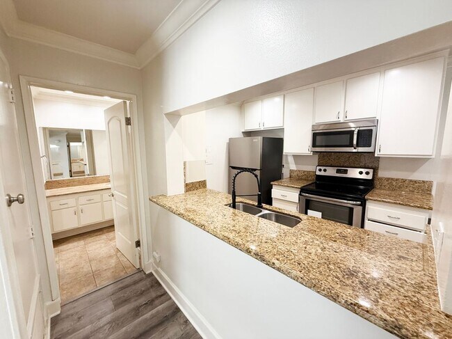 Foto del edificio - 5460 White Oak Ave