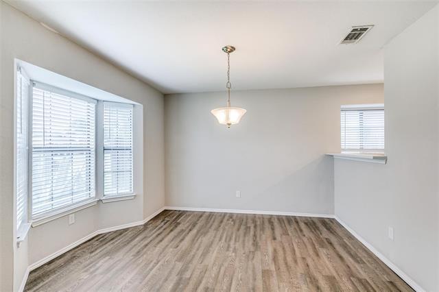 Building Photo - 701 Kipling Dr