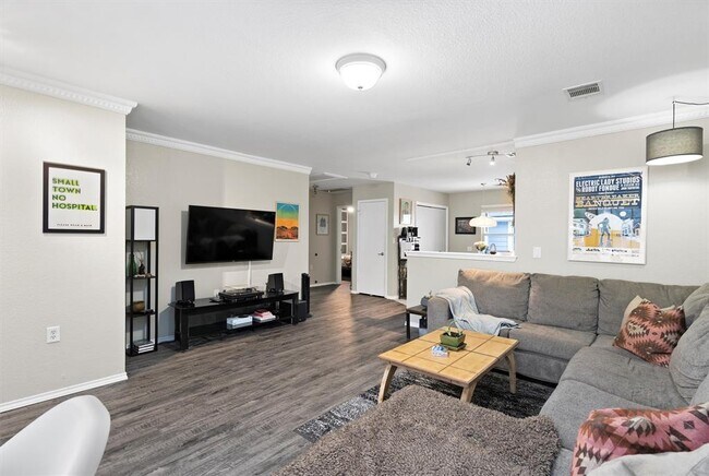 Foto del edificio - 12117 Briarcreek Loop