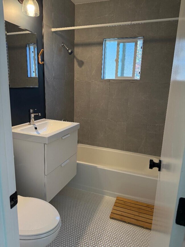 Foto del edificio - 3140 Cazador St