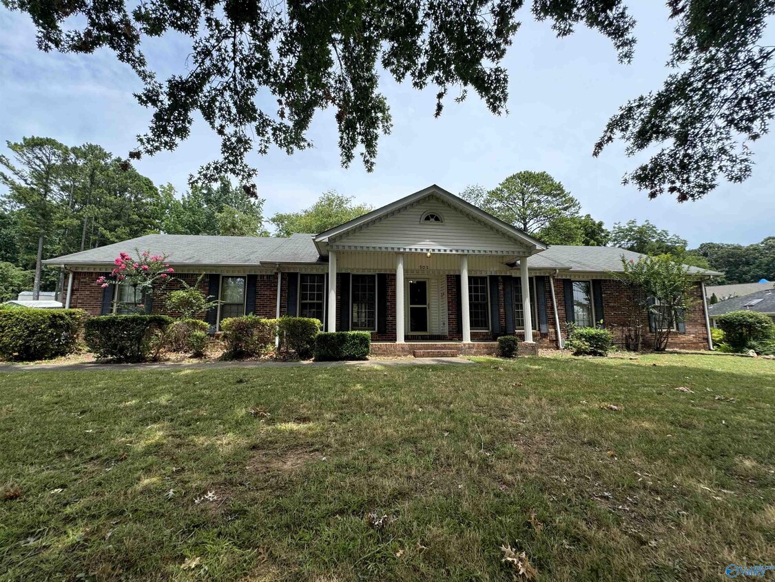 Foto principal - 502 Brenda Dr