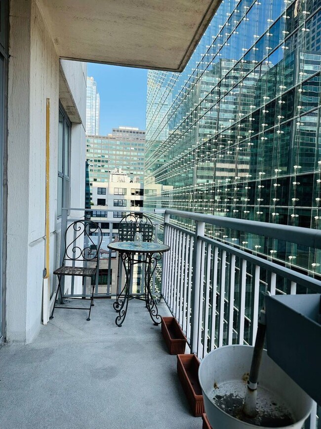 Foto del edificio - 125 S Jefferson St