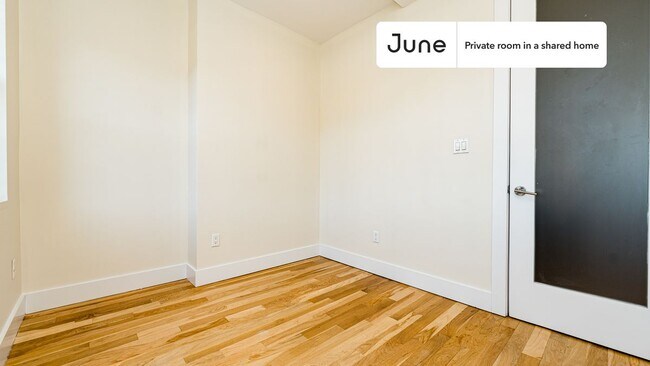 Foto del edificio - Room in Shared 4 bed/1 bath home