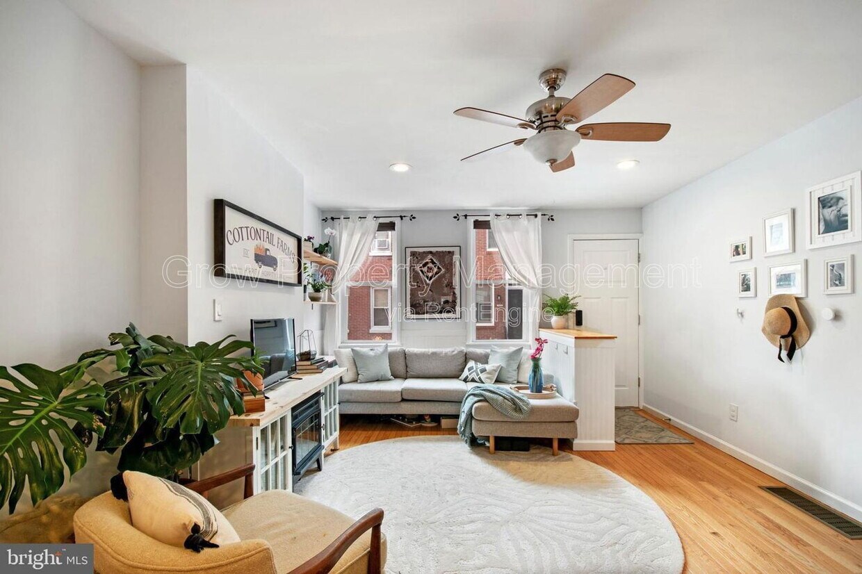 Foto principal - 217 Watkins St