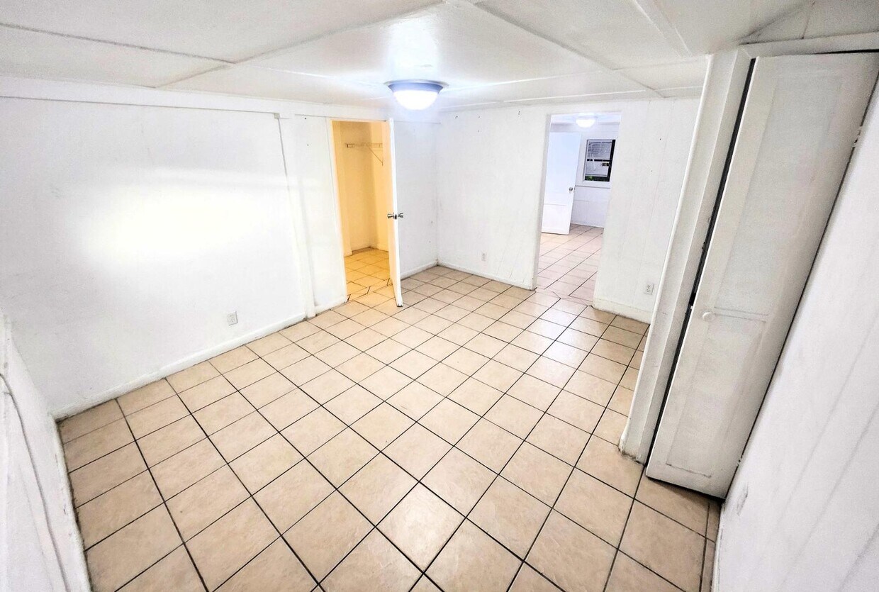 Foto principal - 3334 Edgewood Ave