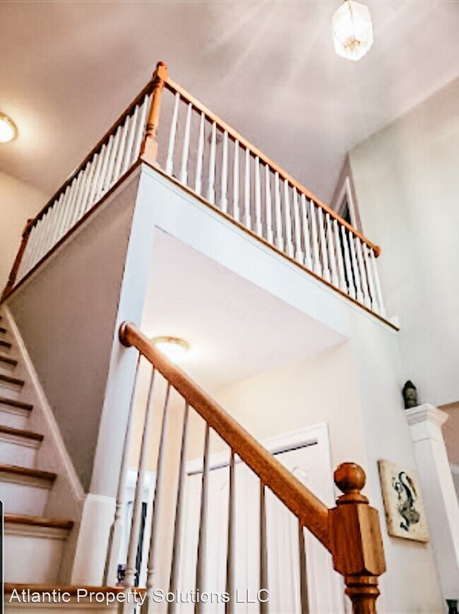 Foto del edificio - 3 br, 2.5 bath House - 15 Cinnamon Ln