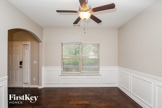 Foto del edificio - 1234 Silvercrest Ct SW