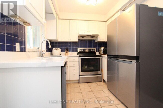 Building Photo - 43 Bethune Way