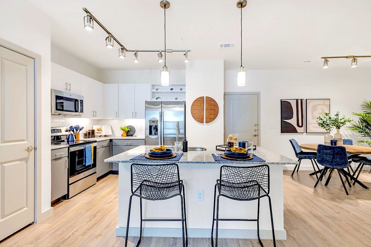 Miles One 90 Apartments in Sachse, TX