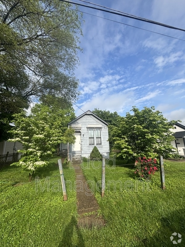 Building Photo - 3324 Vetter Ave