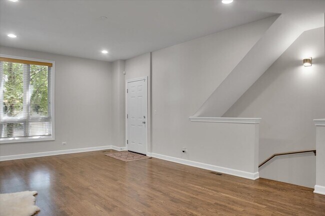 Foto del edificio - 1306 W Grenshaw St