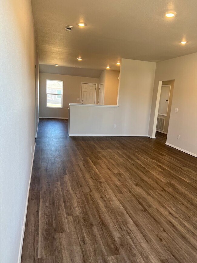Building Photo - Now Leasing-Beautiful Brand New Homes-Carl...