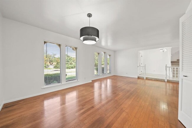 Foto del edificio - 1813 Parker Ln
