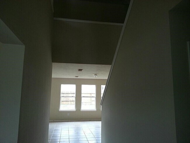 Foto del edificio - 6719 Lower Arrow Dr