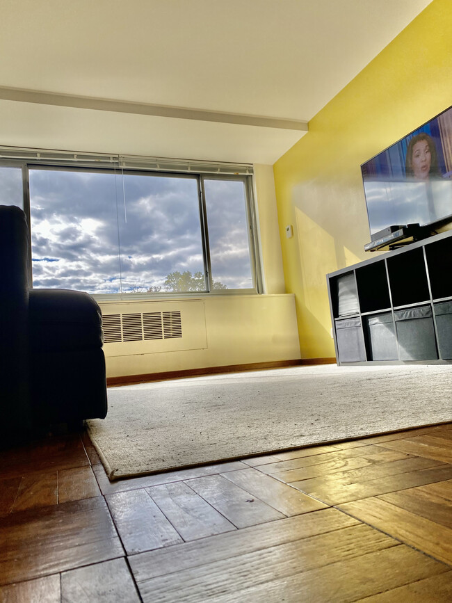 Hardwood floor throughout - 4200 Cathedral Ave NW