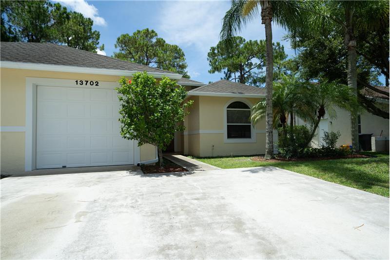 13702 Lavender Ln, Wellington, FL 33414 Condo for Rent in Wellington, FL