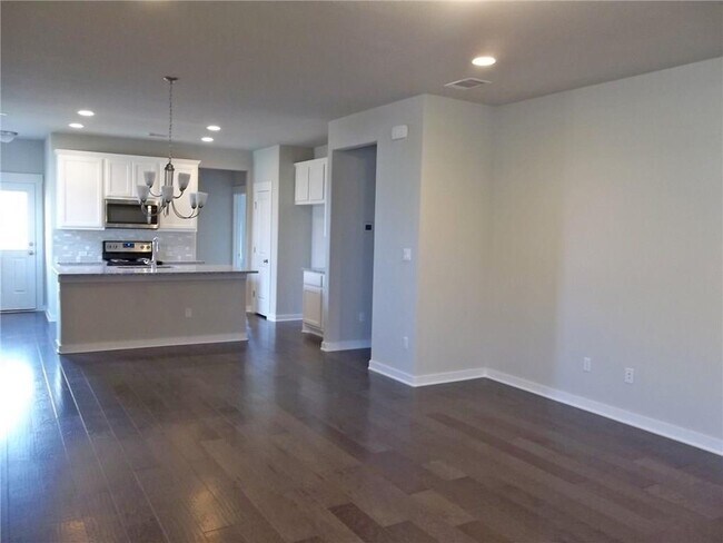 Building Photo - 260 Trellis Blvd