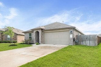 Building Photo - 8207 Amaryllis Ct