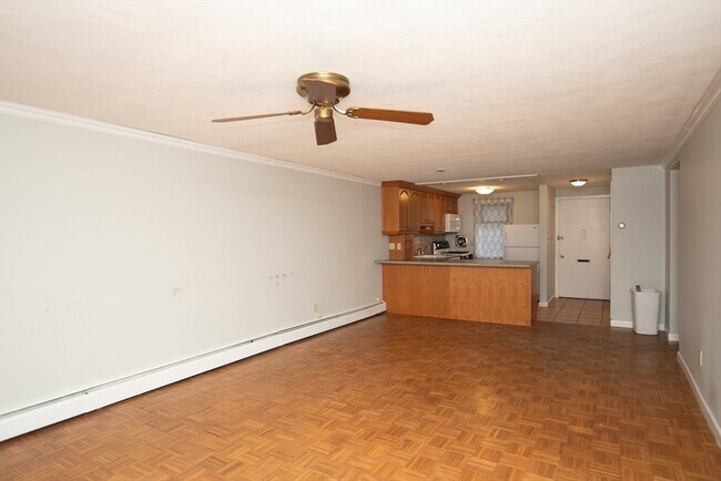 Building Photo - 315 Neponset St