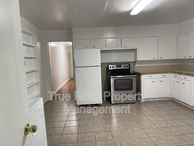 Foto del edificio - 403 W 13th
