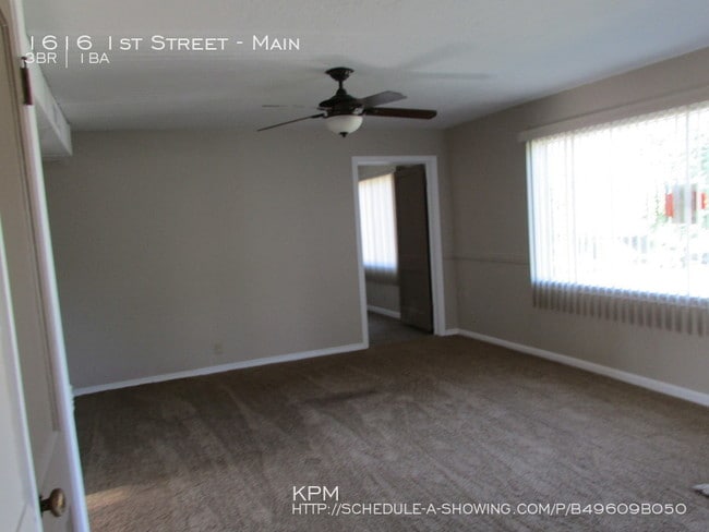 Building Photo - 1616 1st St
