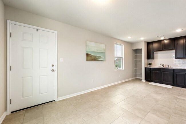 Building Photo - 1500 Arbor Knot Dr