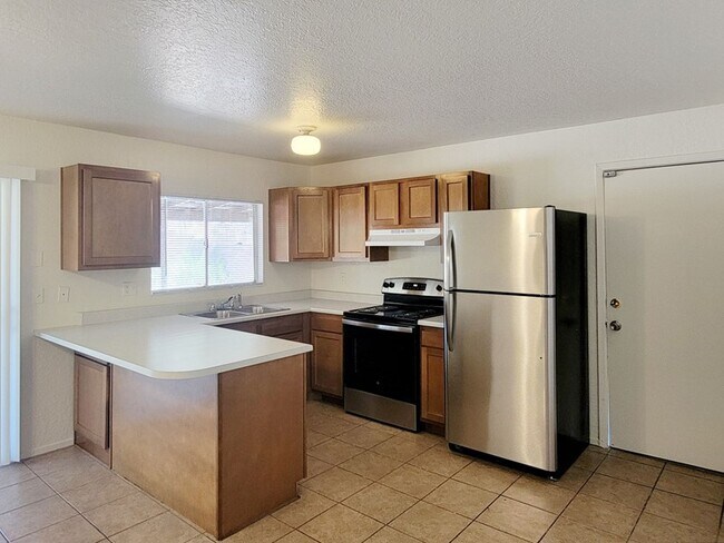 Foto del edificio - Eastside Classic 3 Bedroom 2 Bath