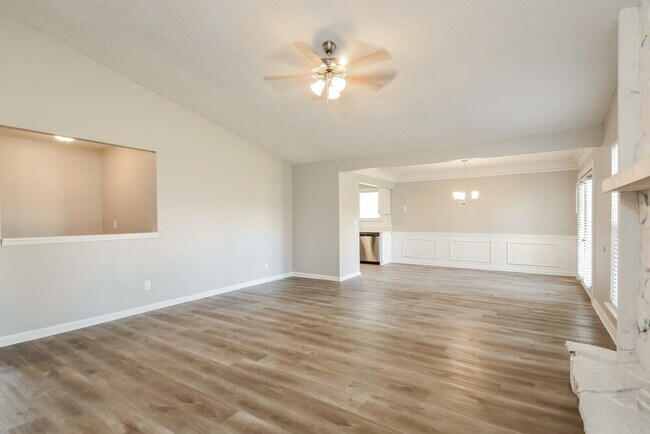 Foto del edificio - 5475 Ballard Way