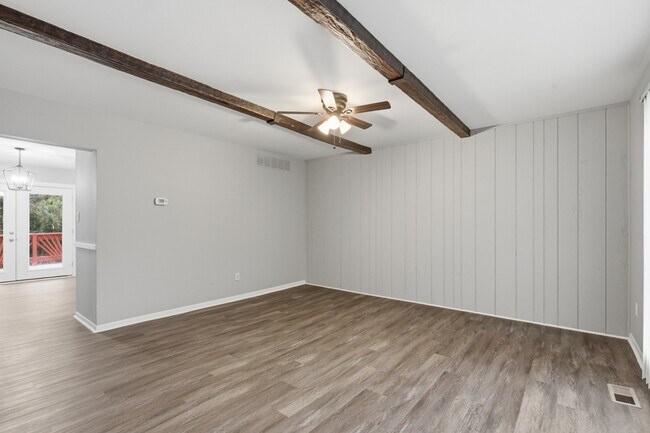 Foto del edificio - 8870 Pennsbury Pl