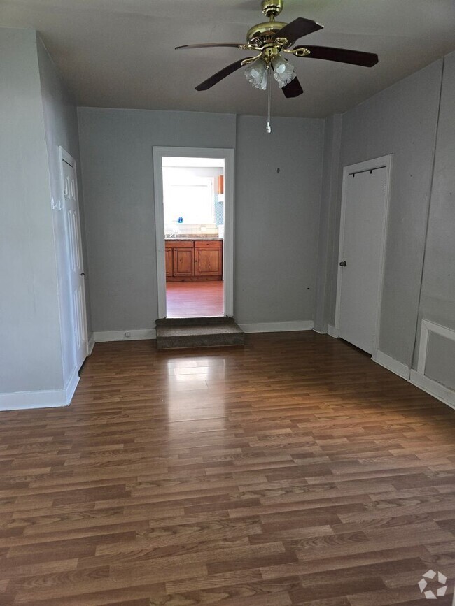 Building Photo - 1304 Lehigh St