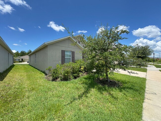 Foto del edificio - Beautiful 4 BR / 2 BA Home in Lakeland!
