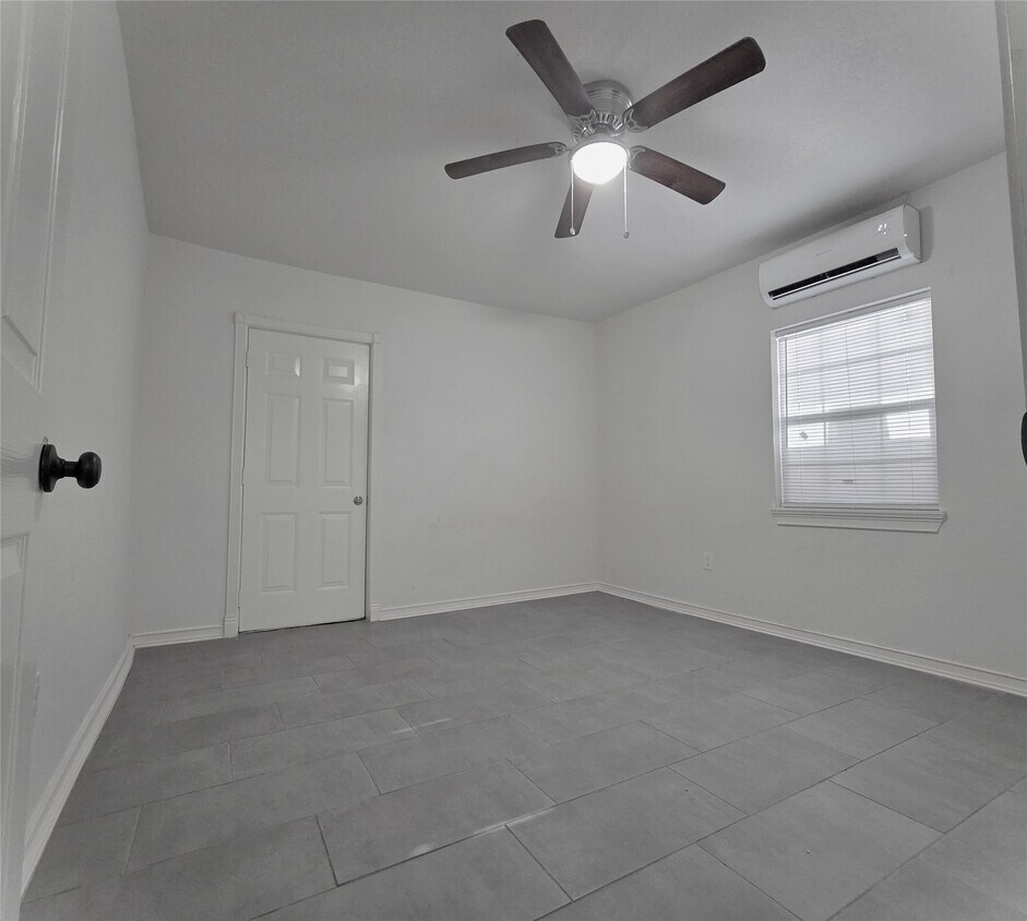 Foto del edificio - 914 E 32nd St