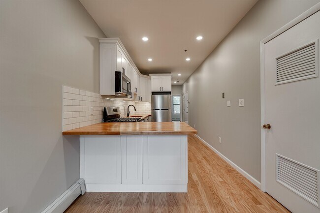 Foto del edificio - 813 Park Ave