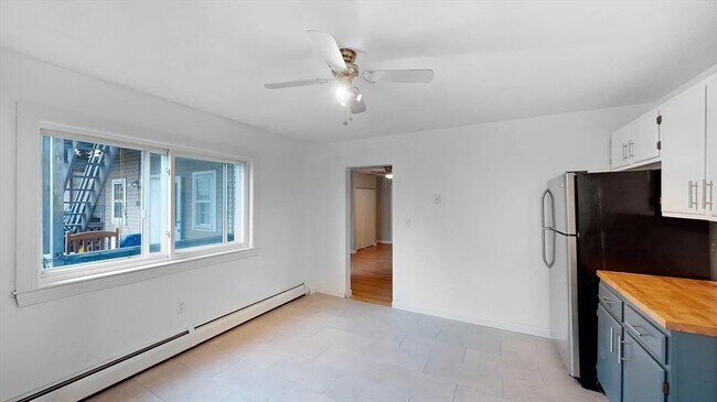 Foto del edificio - 203 Lexington St