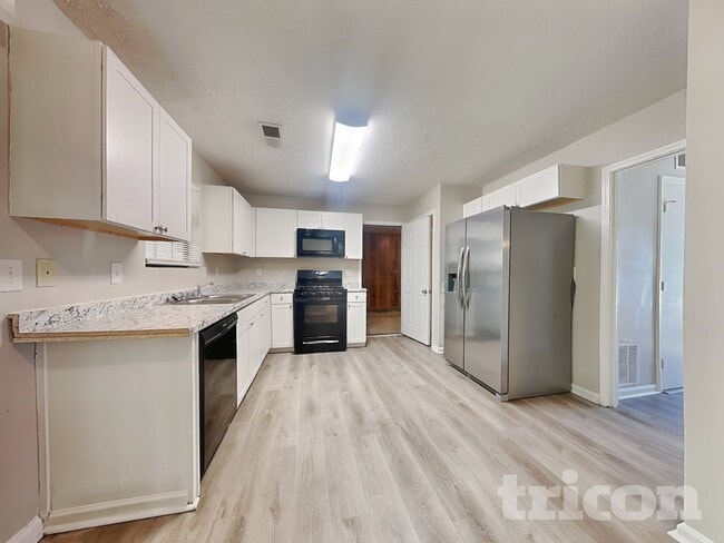 Building Photo - 6169 Charring Cross Ct