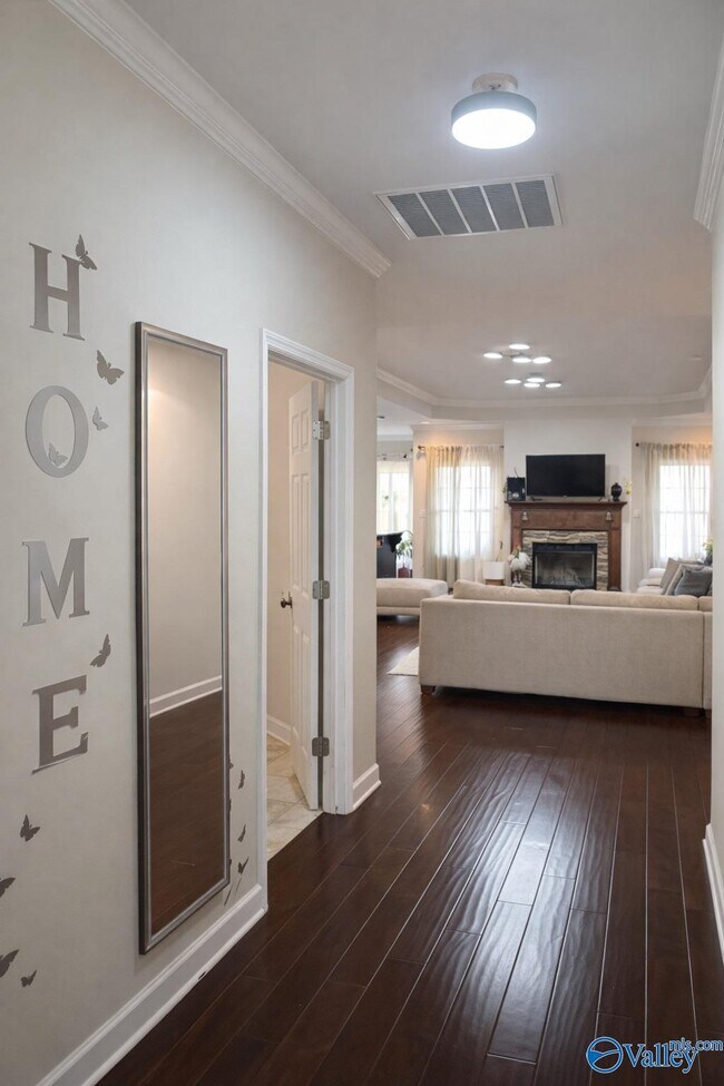 Building Photo - 273 Harold Murphy Dr