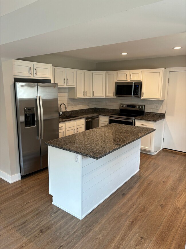 Foto del edificio - 4977 W 16th St