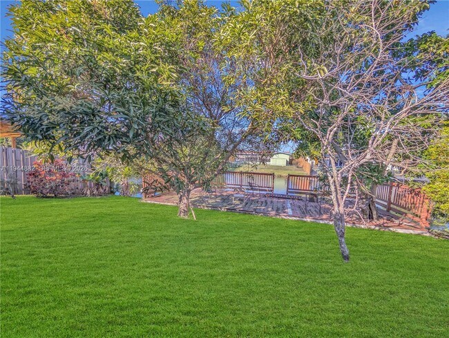 Foto del edificio - 8361 NW 24th Ct