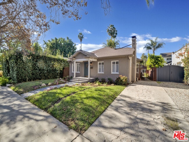 Building Photo - 743 N Orange Dr