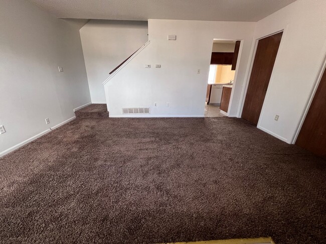 Building Photo - 710-712 Clinkscales Dr.