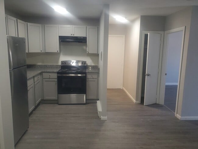 Photo - 760 Cummins Hwy Apartment