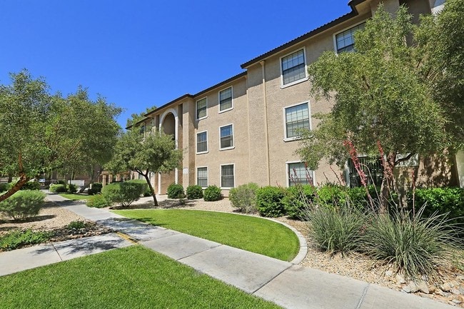 Sterling Sahara - Sterling Sahara Apartments